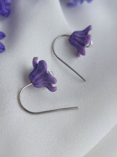 Load image into Gallery viewer, Dúil Dainty blue bell dangles
