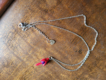 Load image into Gallery viewer, Dúil Fuchsia Necklace

