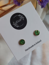 Load image into Gallery viewer, Dúil Green glitter studs
