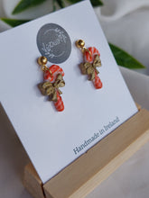 Load image into Gallery viewer, Dúil Dangling candy cane earrings

