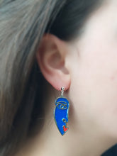 Load image into Gallery viewer, Dúil Silver, blue &amp; red abstract face earrings
